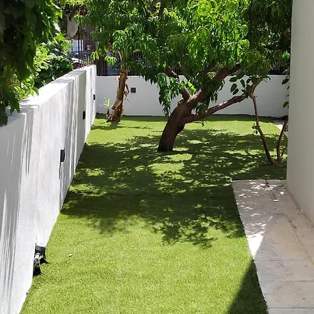 Callisto Apartment *